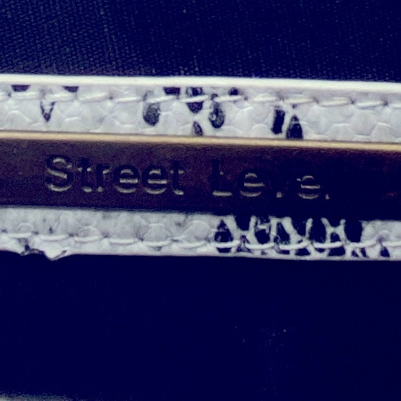 Street Level Faux Python Shoulder Bag Tan/Gray/ Black  Vegan Friendly EUC - Picture 4 of 8